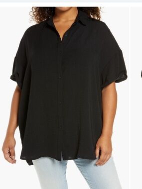 Treasure & Bond Black Button-Front Short Sleeve Tunic Blouse